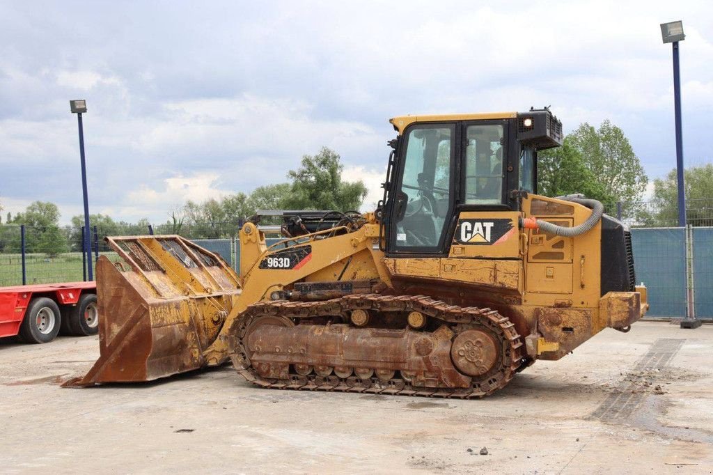 Bulldozer del tipo Caterpillar 963D, Gebrauchtmaschine en Antwerpen (Imagen 3)