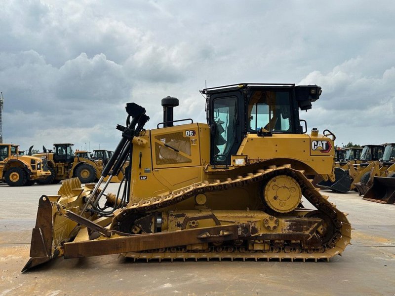 Bulldozer du type Caterpillar D6 LGP, Gebrauchtmaschine en Velddriel (Photo 1)