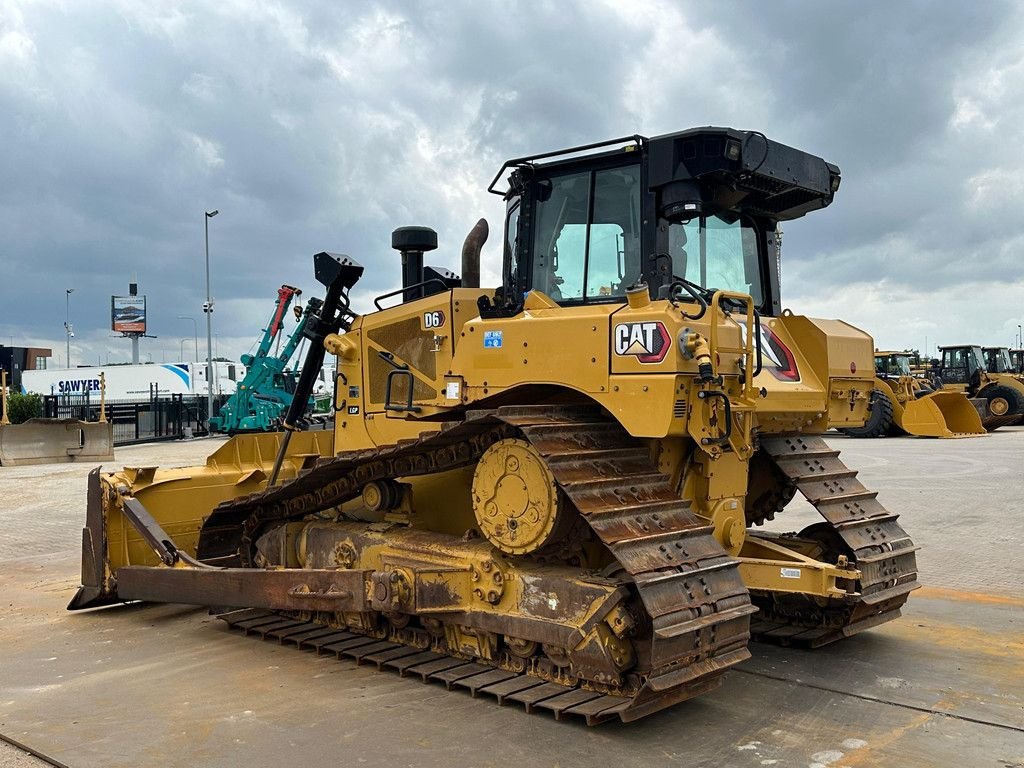Bulldozer типа Caterpillar D6 LGP, Gebrauchtmaschine в Velddriel (Фотография 3)
