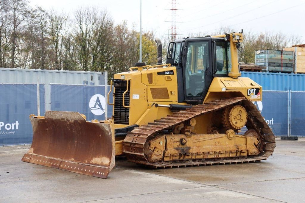 Bulldozer typu Caterpillar D6N LGP, Gebrauchtmaschine v Antwerpen (Obrázek 10)