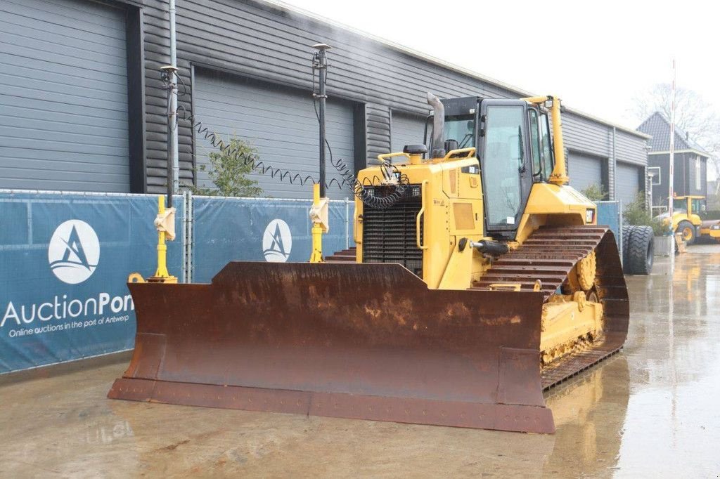 Bulldozer tip Caterpillar D6N LGP, Gebrauchtmaschine in Antwerpen (Poză 10)
