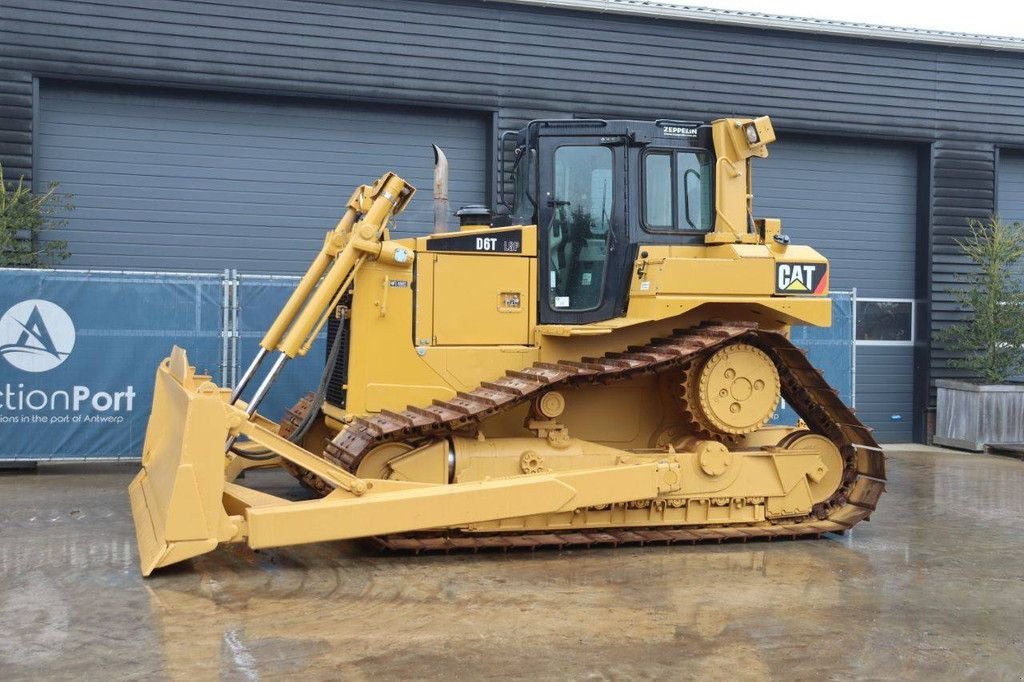 Bulldozer tip Caterpillar D6T LGP, Gebrauchtmaschine in Antwerpen (Poză 1)