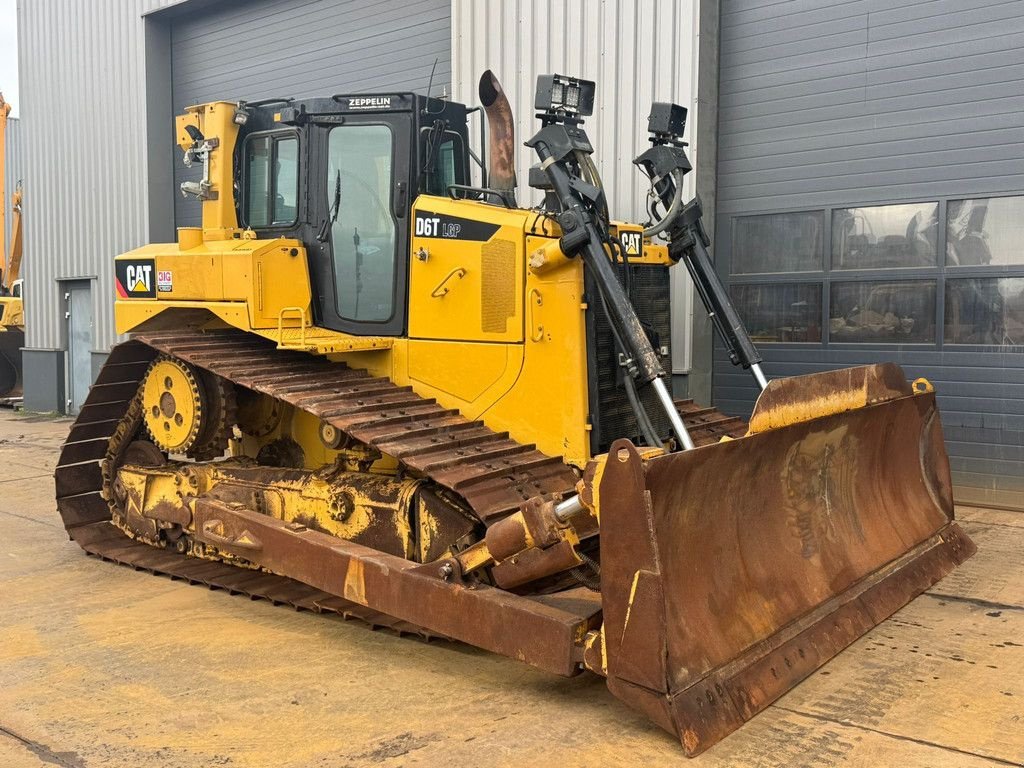 Bulldozer des Typs Caterpillar D6T LGP, Gebrauchtmaschine in Velddriel (Bild 8)