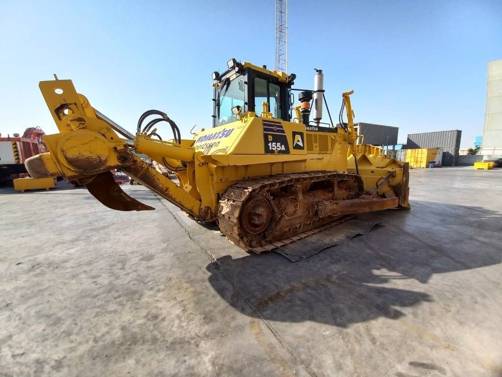 Bulldozer типа Komatsu D155A-6R (4 pcs available in Abu Dhabi), Gebrauchtmaschine в Stabroek (Фотография 7)