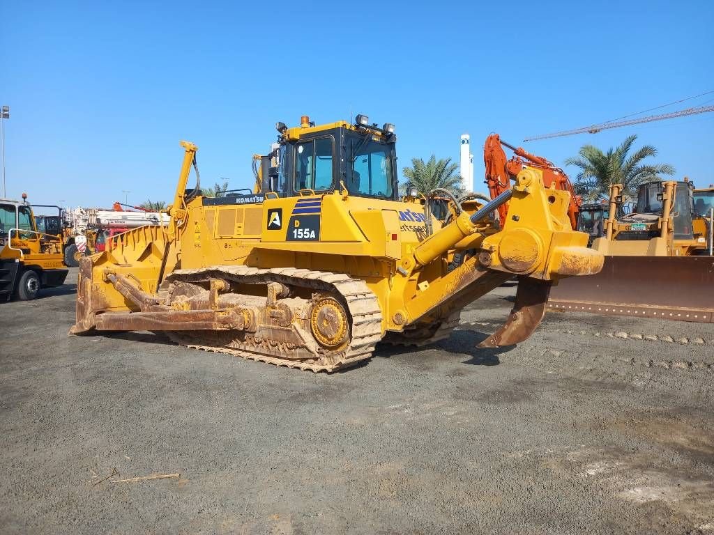 Bulldozer tip Komatsu D155A-6R (4 pcs available in Abu Dhabi), Gebrauchtmaschine in Stabroek (Poză 2)