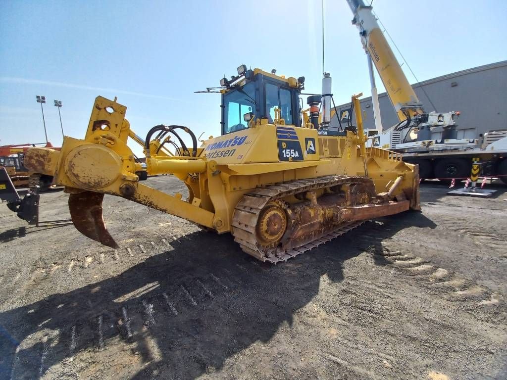 Bulldozer typu Komatsu D155A-6R (4 pcs available in Abu Dhabi), Gebrauchtmaschine v Stabroek (Obrázek 3)
