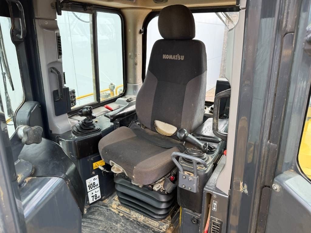 Bulldozer типа Komatsu D65PXi-18 - Backup Camera / Airco / CE + EPA, Gebrauchtmaschine в Veldhoven (Фотография 9)
