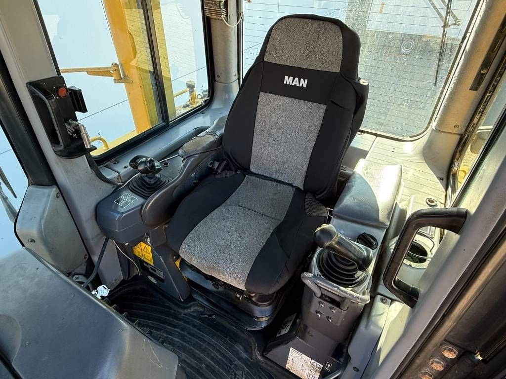 Bulldozer типа Komatsu D85PX-15E0 - Top Condition / Airco, Gebrauchtmaschine в Veldhoven (Фотография 7)