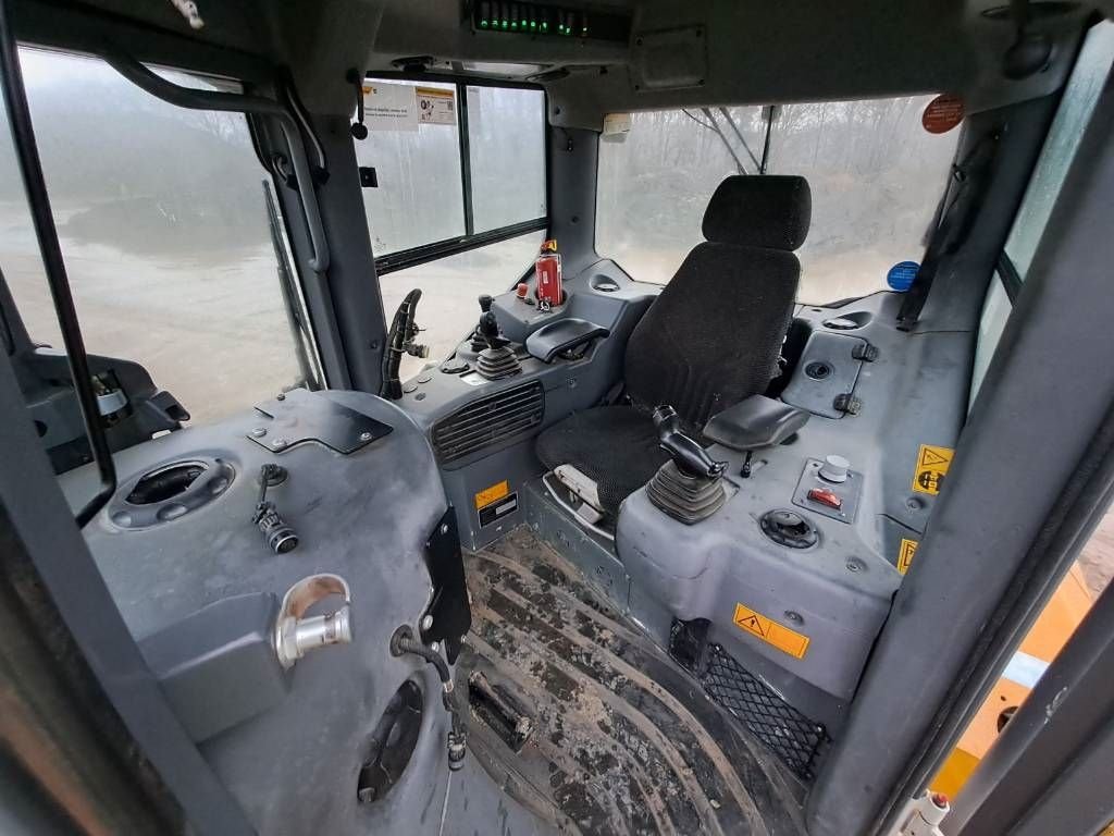 Bulldozer des Typs Liebherr PR 736 LGP, Gebrauchtmaschine in Stabroek (Bild 7)