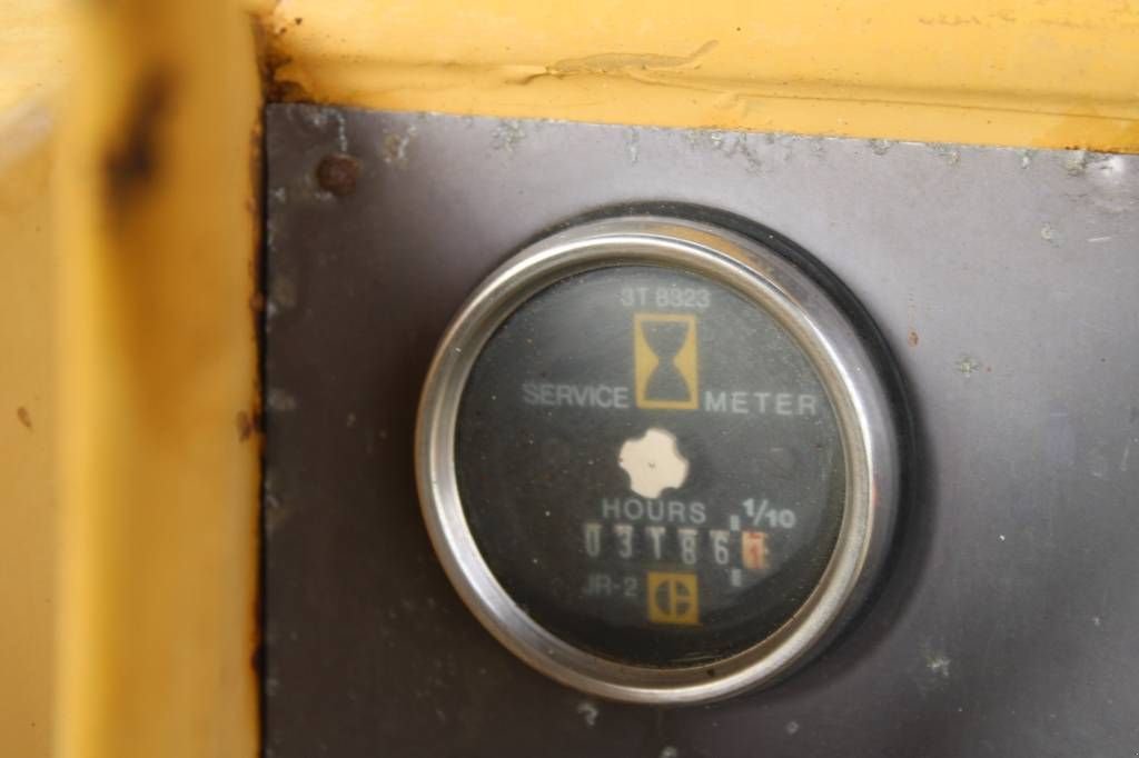 Bulldozer des Typs Sonstige Cat D 4 E, Gebrauchtmaschine in Rucphen (Bild 7)