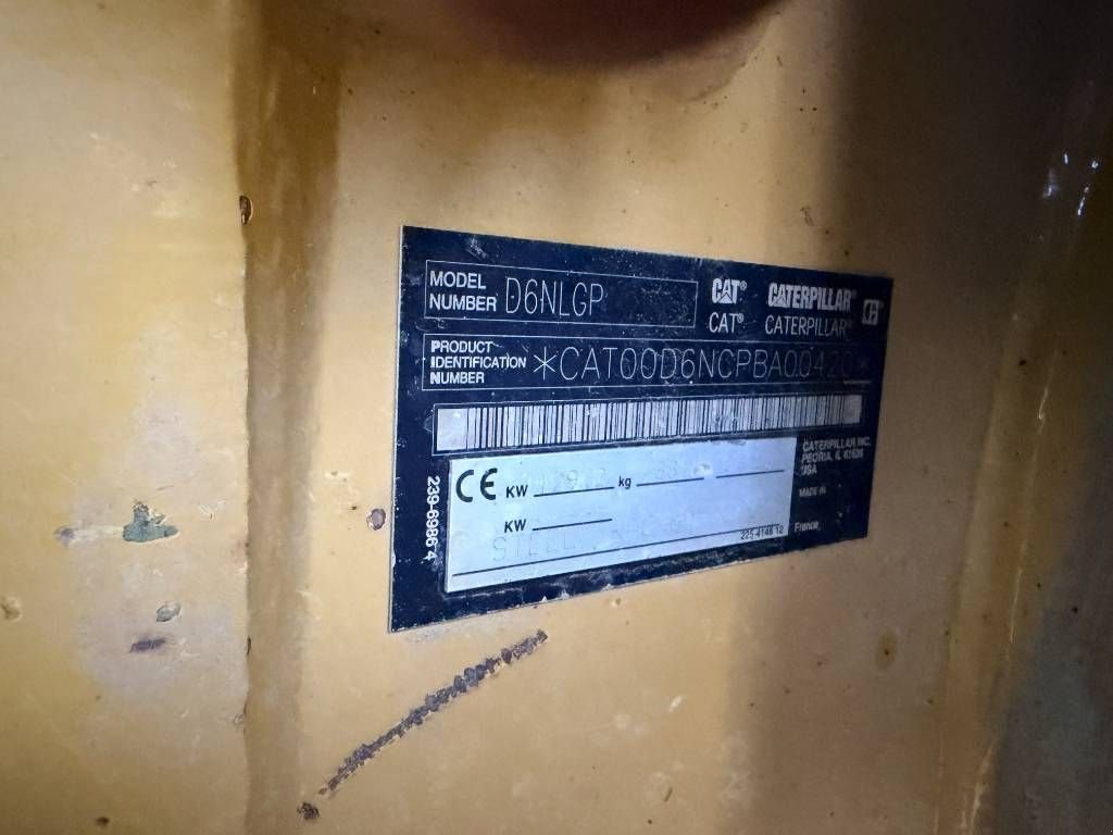 Bulldozer от тип Sonstige Cat D6N LGP 90% good U/C Foldable blade, Gebrauchtmaschine в Venlo (Снимка 11)