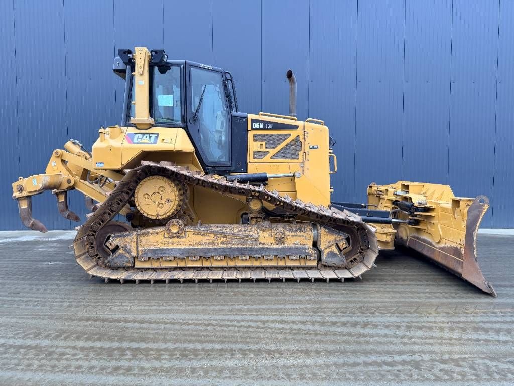 Bulldozer от тип Sonstige Cat D6N LGP 90% good U/C Foldable blade, Gebrauchtmaschine в Venlo (Снимка 7)