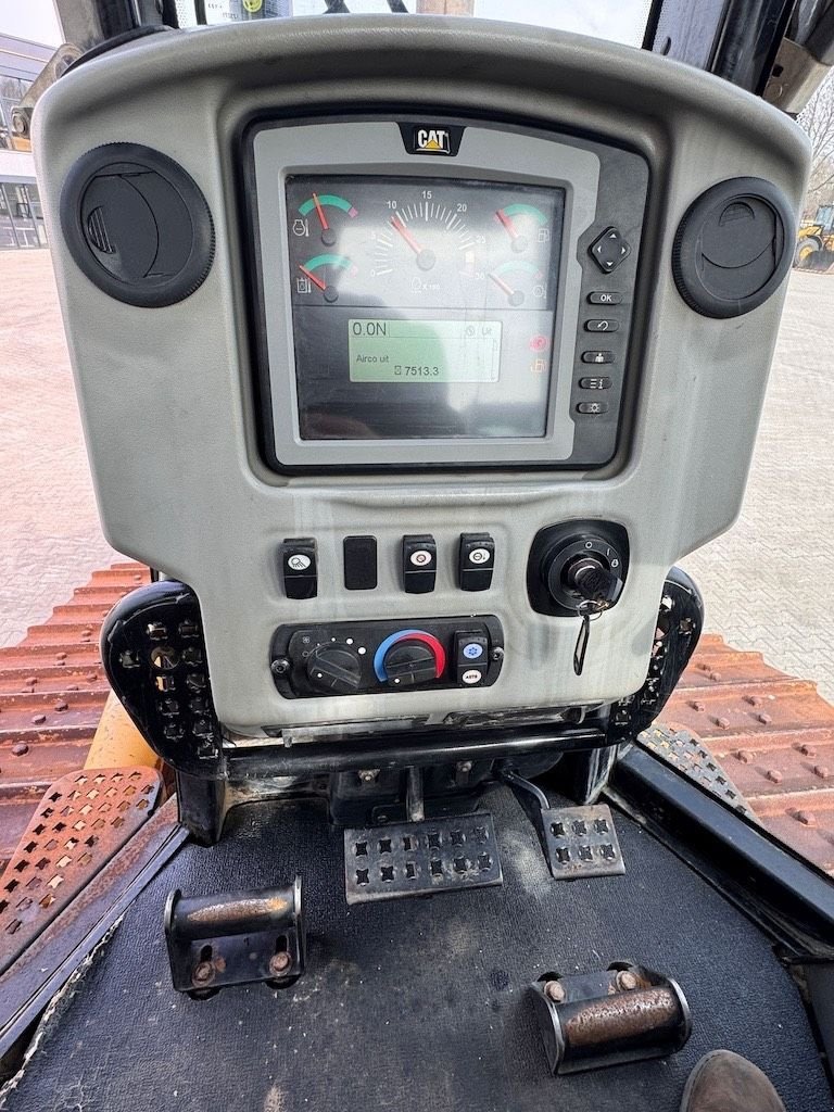 Bulldozer типа Sonstige Cat D6N XL, Gebrauchtmaschine в Oud Gastel (Фотография 9)