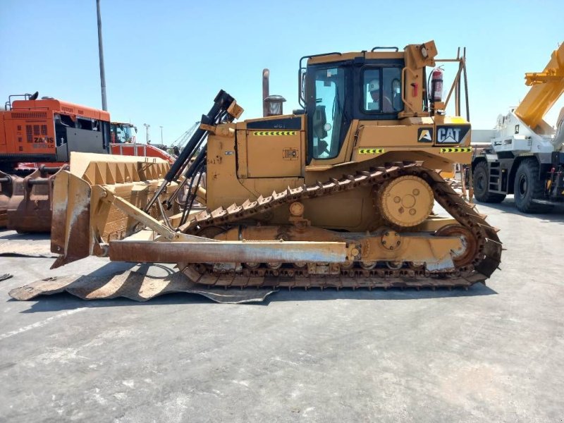 Bulldozer des Typs Sonstige Cat D6T LGP (Abu Dhabi), Gebrauchtmaschine in Stabroek (Bild 1)