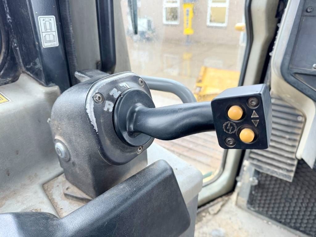 Bulldozer tipa Sonstige Cat D6T LGP - Dutch Machine / Camera / CE + EPA / AC, Gebrauchtmaschine u Veldhoven (Slika 9)