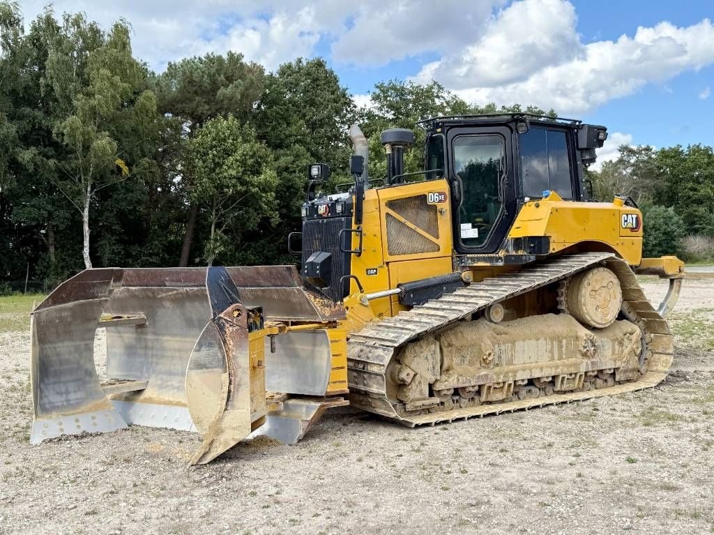 Bulldozer типа Sonstige Cat D6XE LGP - German Machine / Folding Blade / Ripper, Gebrauchtmaschine в Veldhoven (Фотография 1)