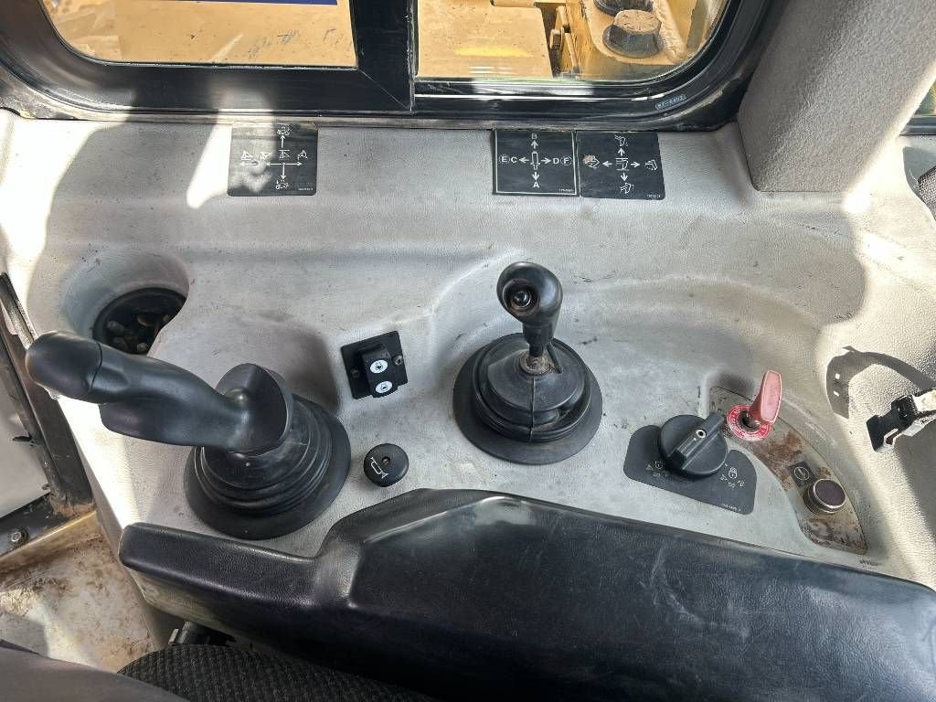 Bulldozer типа Sonstige Cat D7R II, Gebrauchtmaschine в Venlo (Фотография 4)