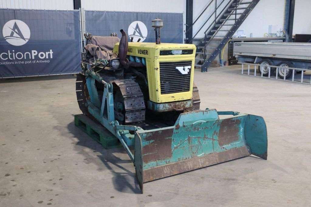 Bulldozer typu Sonstige Venieri C 483, Gebrauchtmaschine v Antwerpen (Obrázek 8)