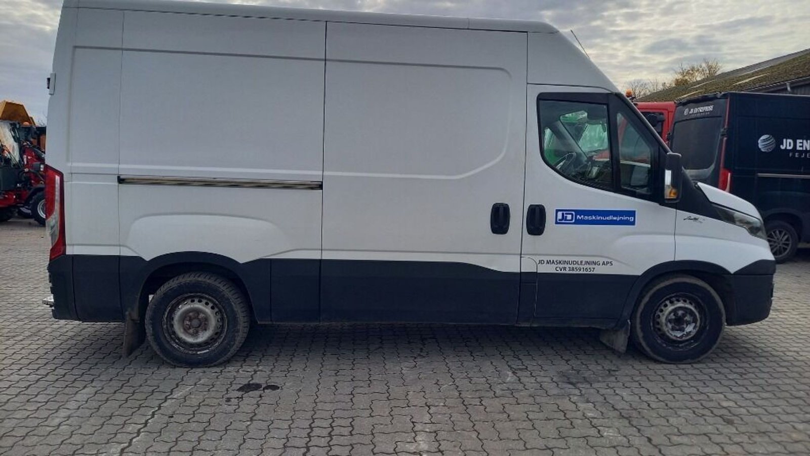 Container des Typs Iveco Daily  35S13 2,3D 10,8m3 aut., Gebrauchtmaschine in Rødovre (Bild 4)