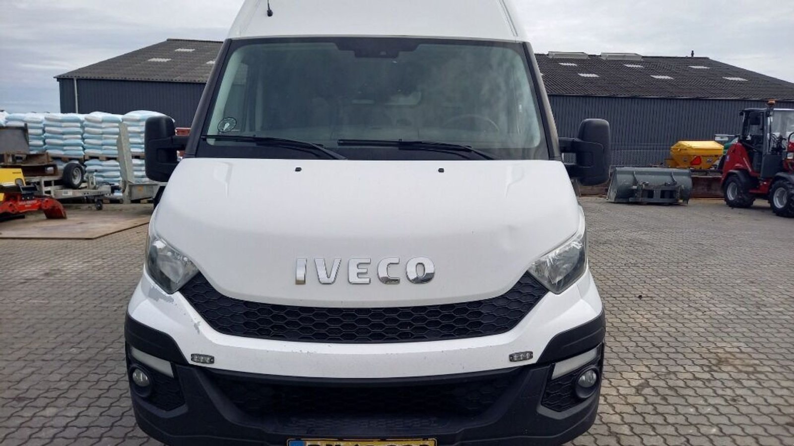 Container des Typs Iveco Daily  35S13 2,3D 10,8m3 aut., Gebrauchtmaschine in Rødovre (Bild 2)