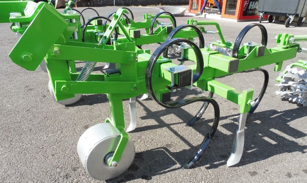 Dammformer типа BOMET BUTTEUSE BINEUSE 2 RANGS AVEC ROULEAUX P475/3, Gebrauchtmaschine в RETHEL (Фотография 6)