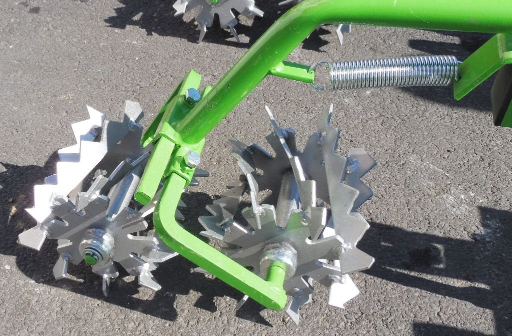 Dammformer типа BOMET BUTTEUSE BINEUSE 2 RANGS AVEC ROULEAUX P475/3, Gebrauchtmaschine в RETHEL (Фотография 5)