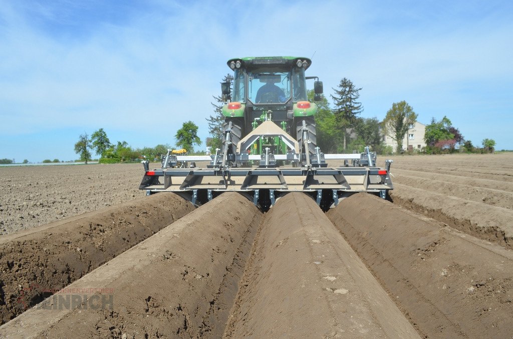 Dammformer des Typs KMK Häufelgerät, Dammformer OF475, Neumaschine in Ehekirchen (Bild 5)