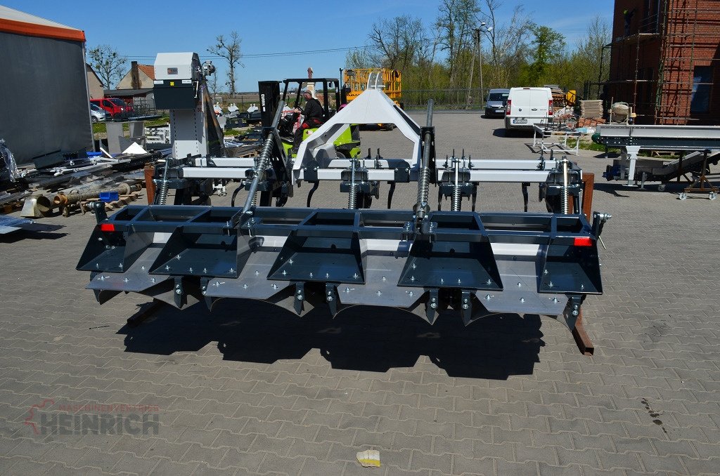 Dammformer des Typs KMK Häufelgerät, Dammformer OF475, Neumaschine in Ehekirchen (Bild 15)