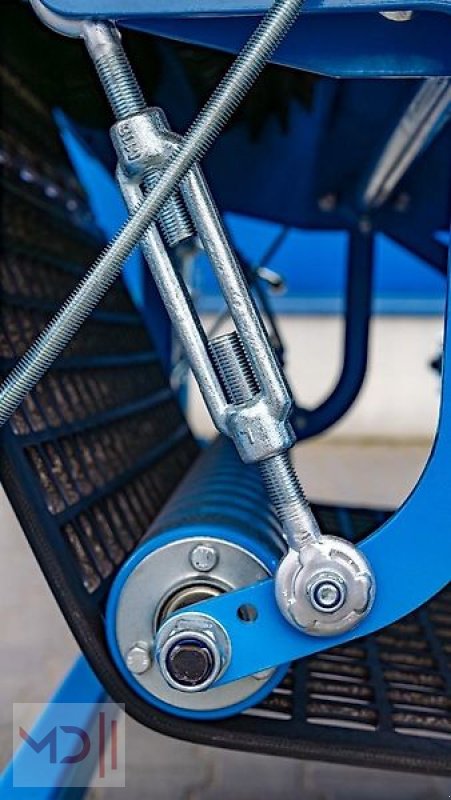 Dammformer des Typs MD Landmaschinen KR Obst- und Gemüsesortierer M 649, Neumaschine in Zeven (Bild 9)