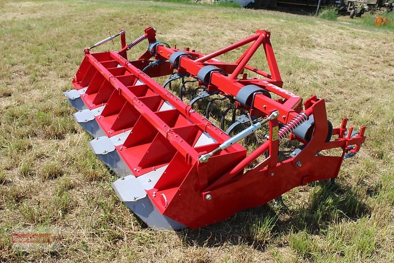 Dammformer of the type Unia Forma 2 Häufelpflug-Dammformer, Neumaschine in Ostheim/Rhön (Picture 10)