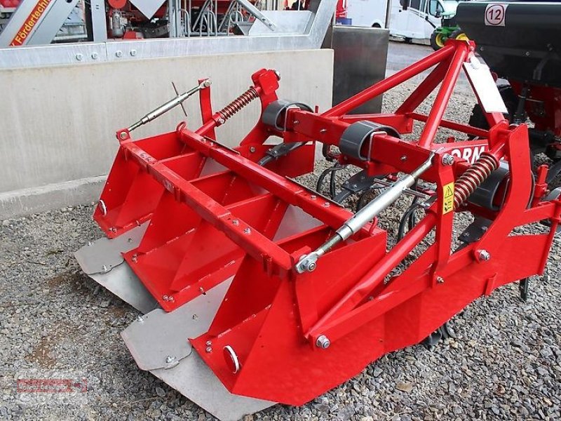 Dammformer tipa Unia Forma 2 Häufelpflug-Dammformer, Neumaschine u Ostheim/Rhön (Slika 1)