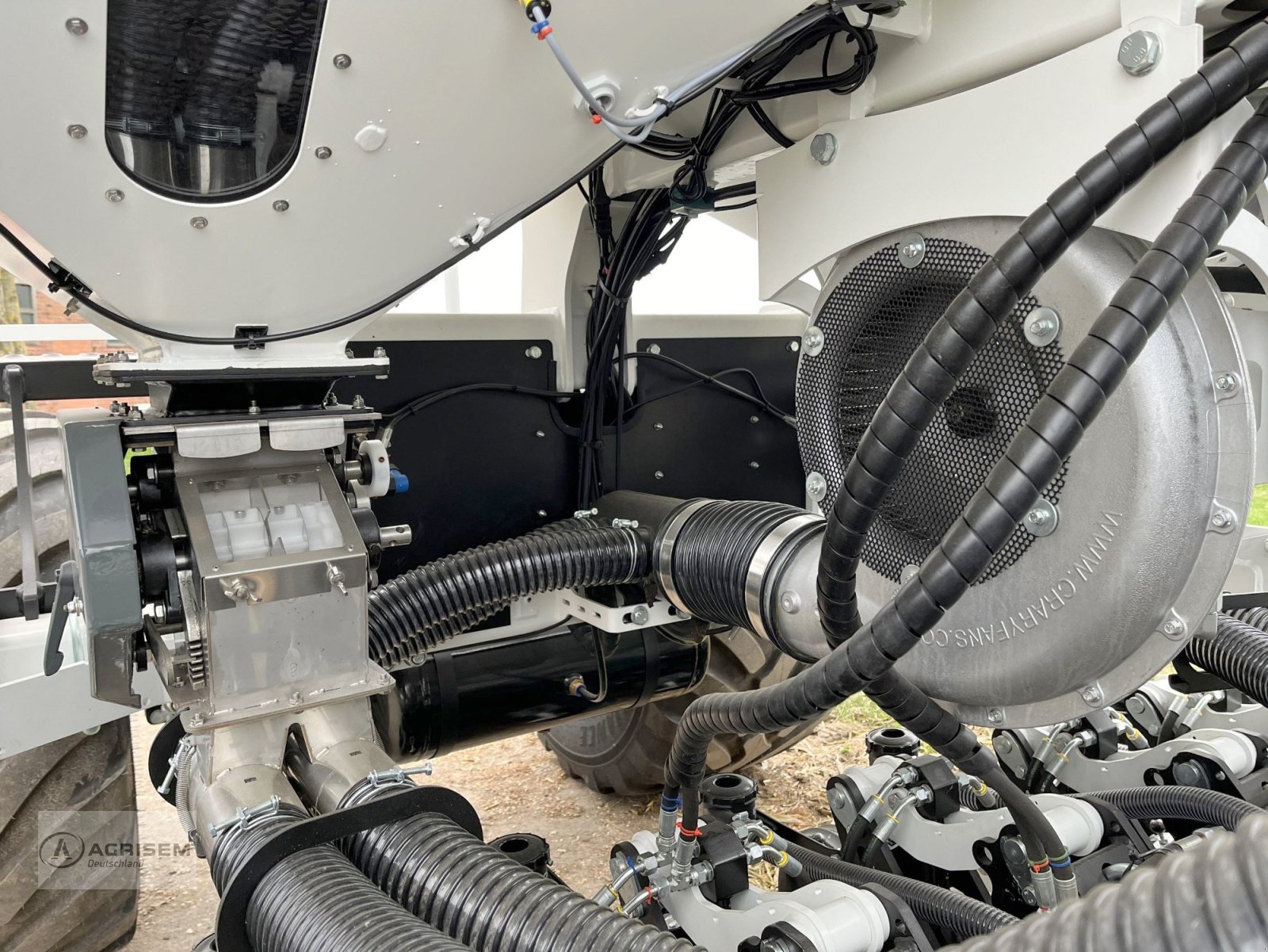 Direktsaatmaschine del tipo Agrisem BOSS 3-18.75, Neumaschine In Römstedt (Immagine 15)