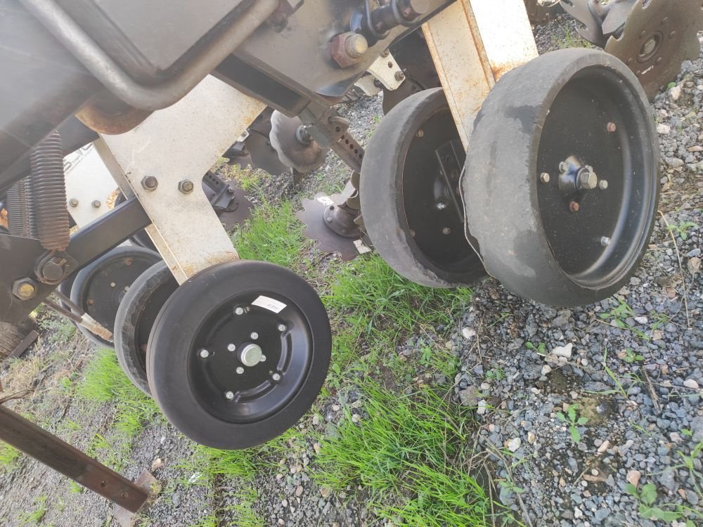 Direktsaatmaschine Türe ait Agrisem SLY STRIP CAT1, Gebrauchtmaschine içinde FRESNAY LE COMTE (resim 3)