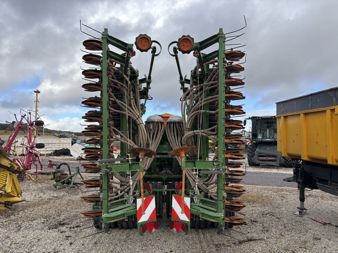 Direktsaatmaschine Türe ait Amazone CIRRUS 6002, Gebrauchtmaschine içinde VERT TOULON (resim 8)