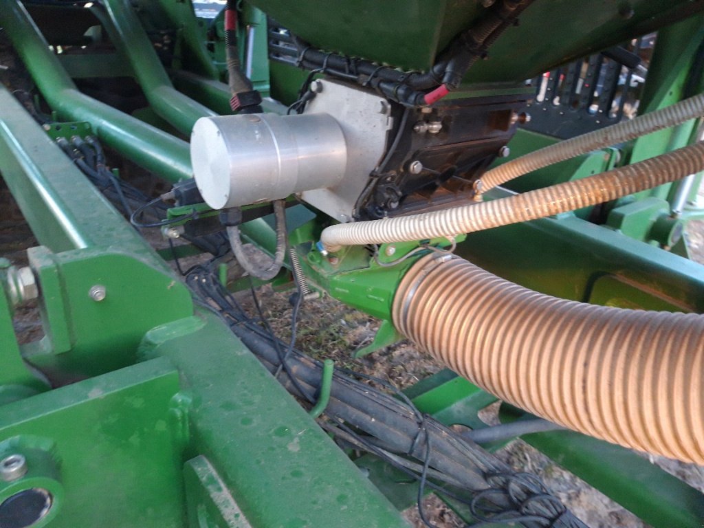 Direktsaatmaschine a típus Amazone CIRRUS 6003-2, Gebrauchtmaschine ekkor: BRAS SUR MEUSE (Kép 6)