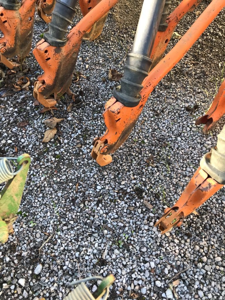 Direktsaatmaschine du type Amazone D8.30 SPÉCIAL, Gebrauchtmaschine en MORLHON LE HAUT (Photo 10)