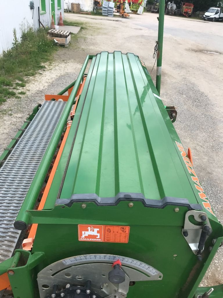 Direktsaatmaschine typu Amazone D9.30, Gebrauchtmaschine v MORLHON LE HAUT (Obrázek 11)