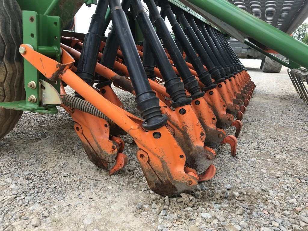 Direktsaatmaschine typu Amazone D9.30, Gebrauchtmaschine v MORLHON LE HAUT (Obrázek 8)