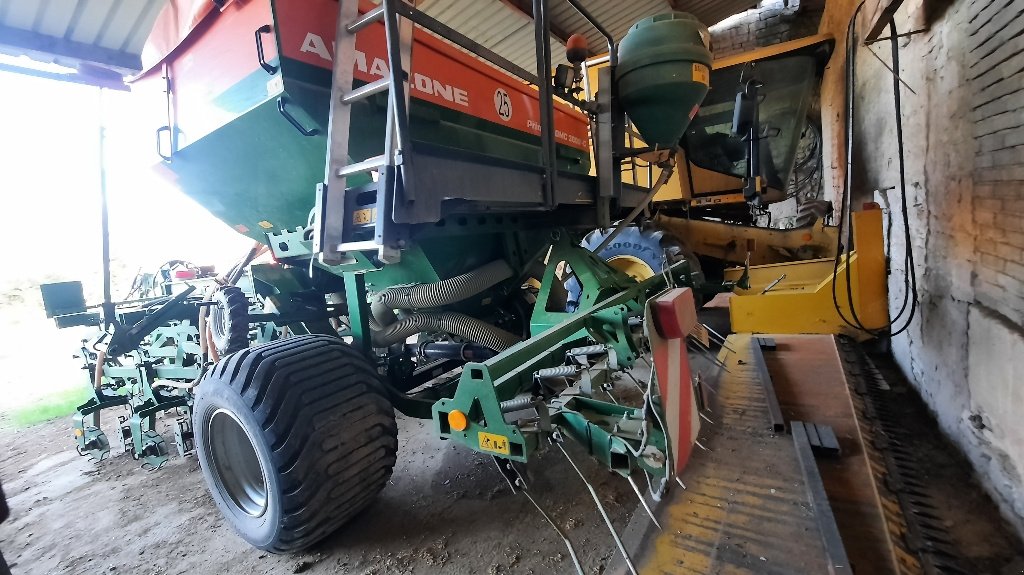 Direktsaatmaschine typu Amazone PRIMERA DMC 3000-C, Gebrauchtmaschine w CHAUMONT (Zdjęcie 4)