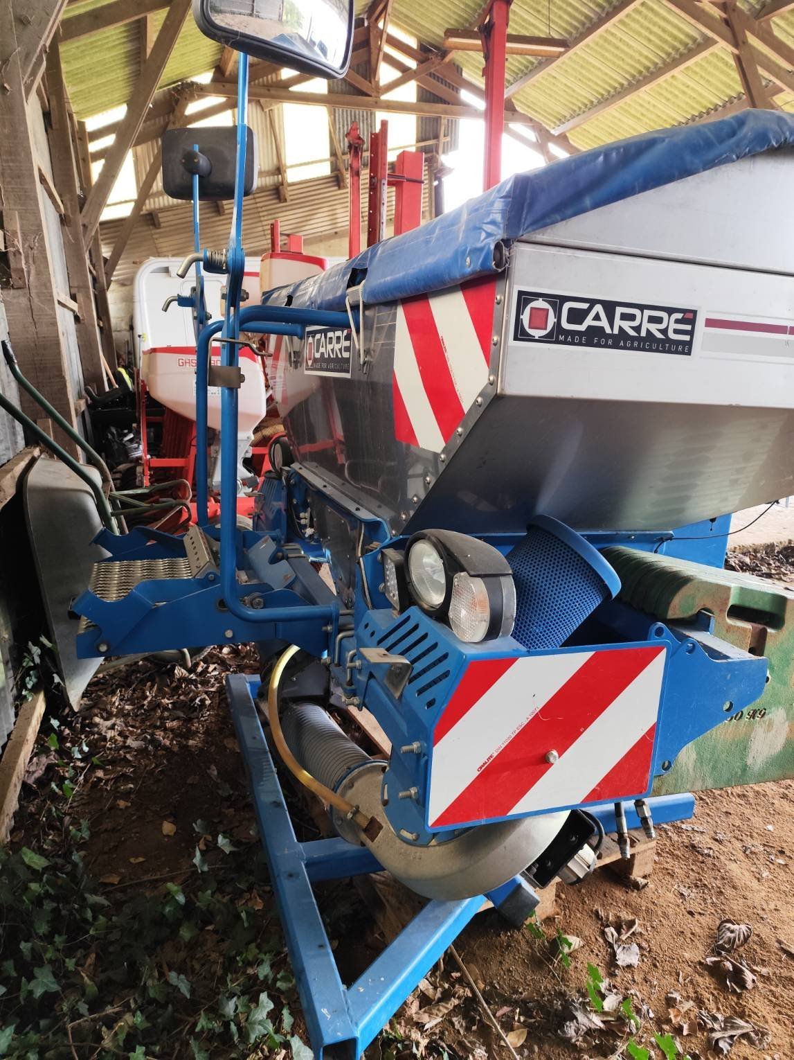 Direktsaatmaschine типа Carré TREMIE FRONTALE OCTOPUS 1400L, Gebrauchtmaschine в Le Horps (Фотография 8)