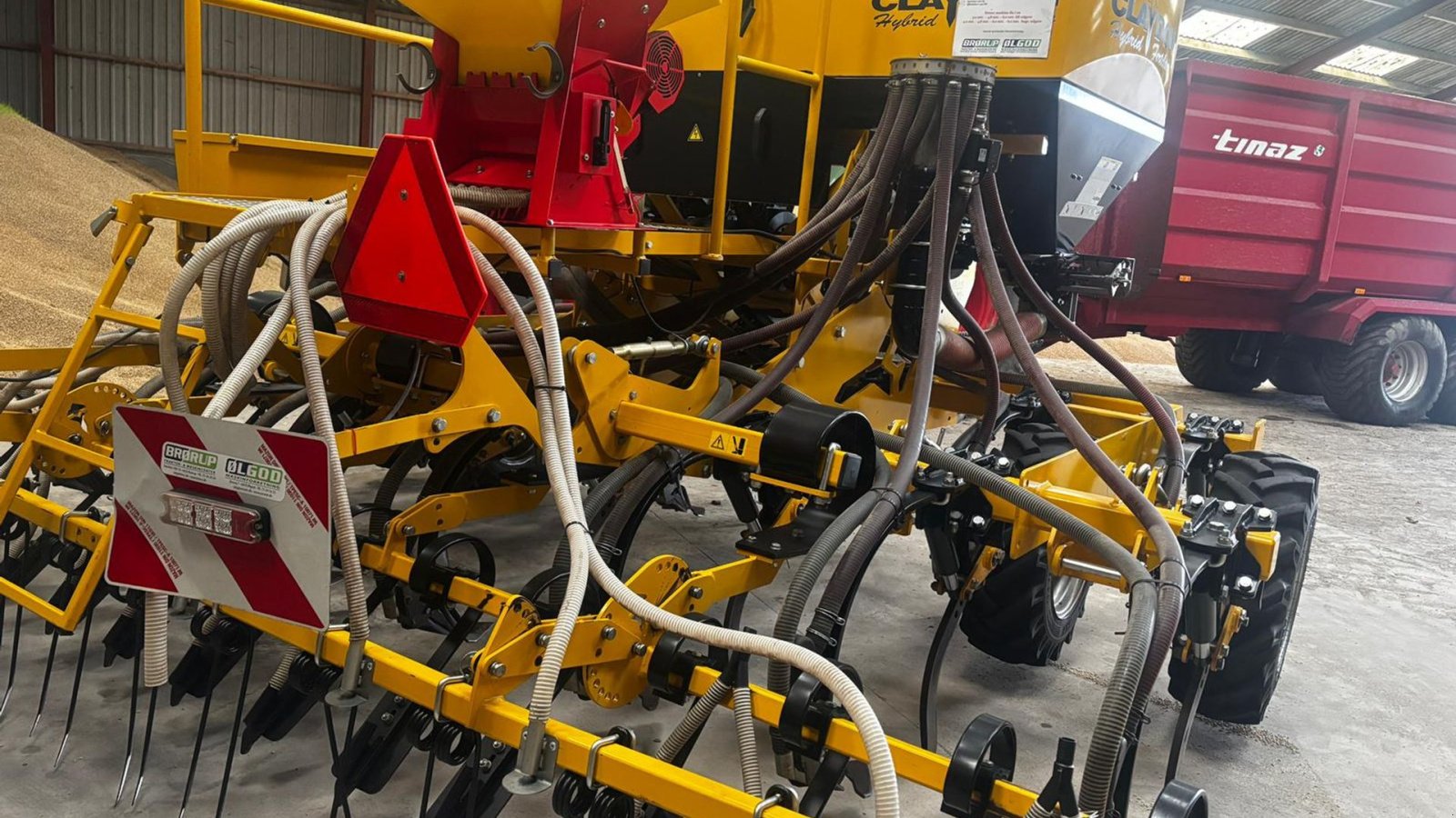 Direktsaatmaschine tipa Claydon Hydrid 4 M med gødning og frøkasse, Gebrauchtmaschine u Skjern (Slika 5)