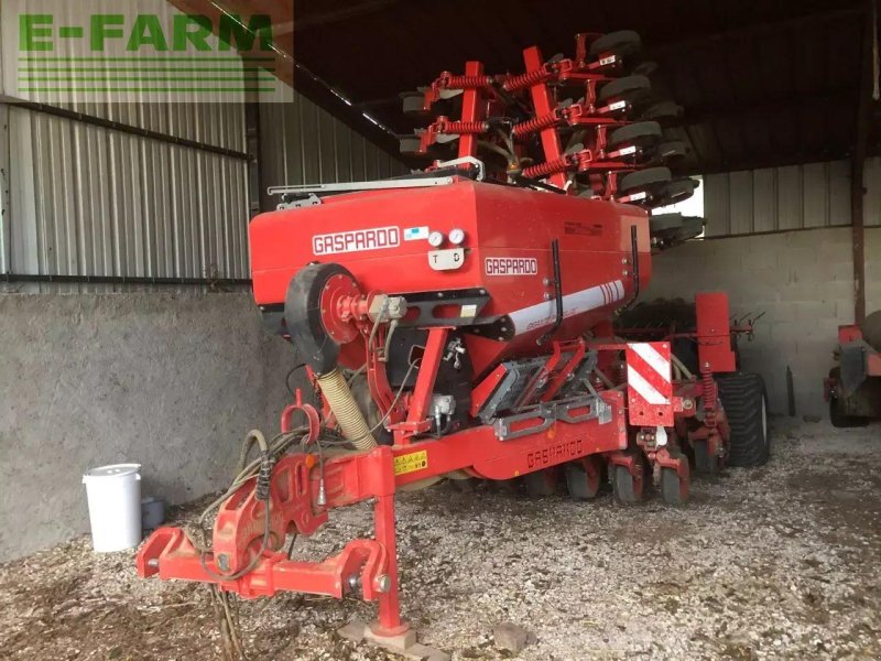 Direktsaatmaschine typu Gehl gigante 600 33 ro, Gebrauchtmaschine v CHAUVONCOURT (Obrázek 1)