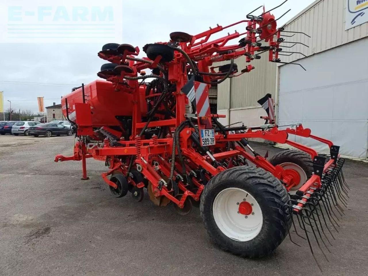 Direktsaatmaschine typu Gehl gigante pressure 400, Gebrauchtmaschine v CHAUVONCOURT (Obrázek 9)