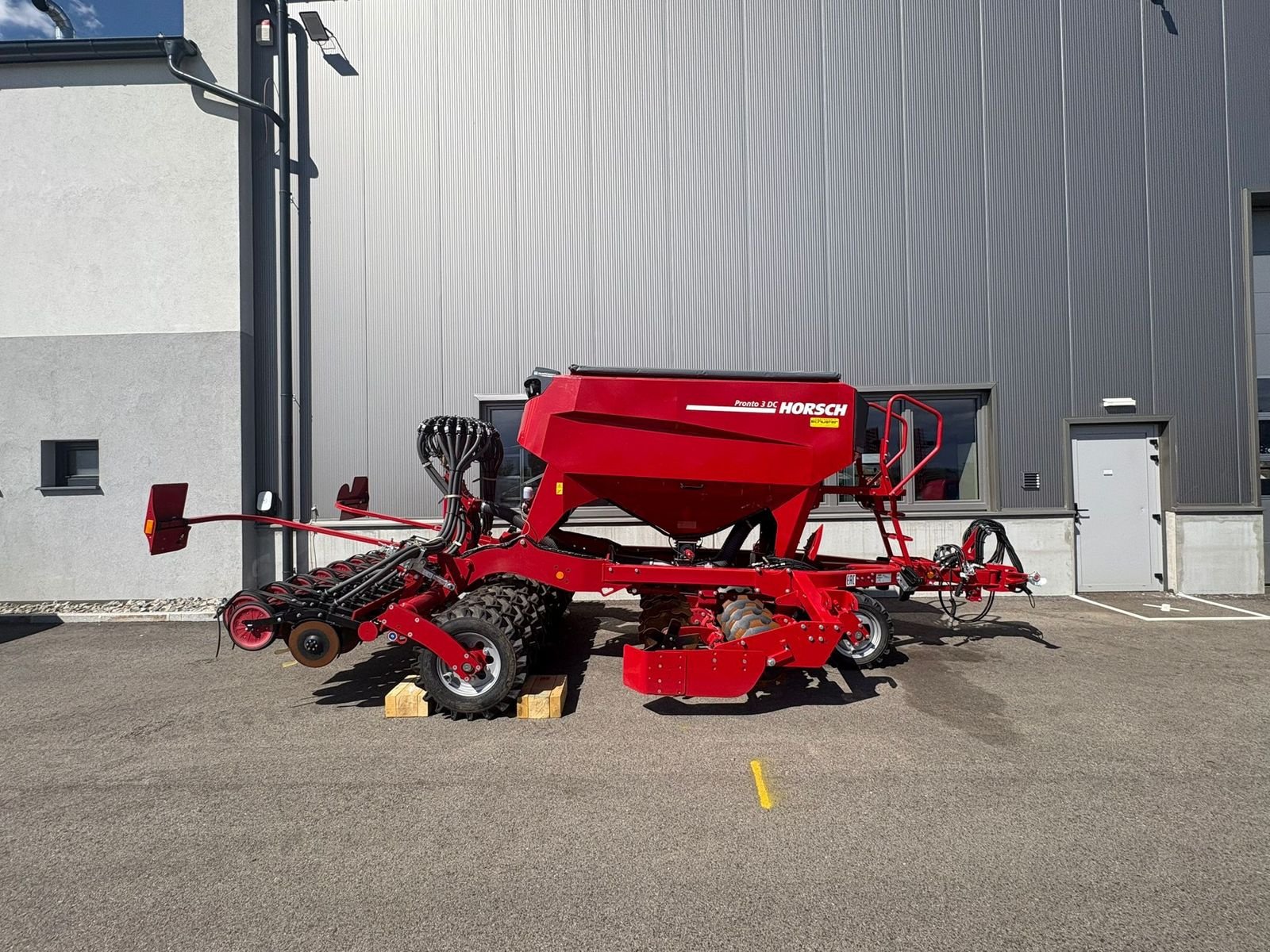 Direktsaatmaschine Türe ait Horsch Pronto 3 DC, Vorführmaschine içinde Grund (resim 3)