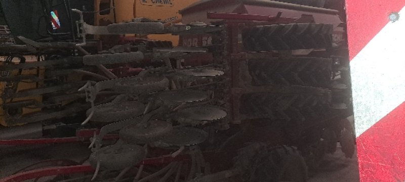 Direktsaatmaschine des Typs Horsch PRONTO DC 4 M., Gebrauchtmaschine in CHEVILLON  (MAIZEROY) (Bild 7)