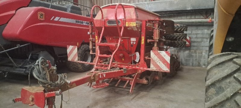 Direktsaatmaschine des Typs Horsch PRONTO DC 4 M., Gebrauchtmaschine in CHEVILLON  (MAIZEROY) (Bild 1)