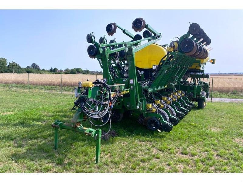 Direktsaatmaschine typu John Deere 1790NT, Gebrauchtmaschine v SAINT-GERMAIN DU PUY (Obrázok 1)