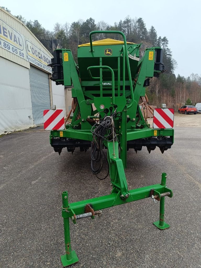 Direktsaatmaschine Türe ait John Deere 750 A, Gebrauchtmaschine içinde Lérouville (resim 3)