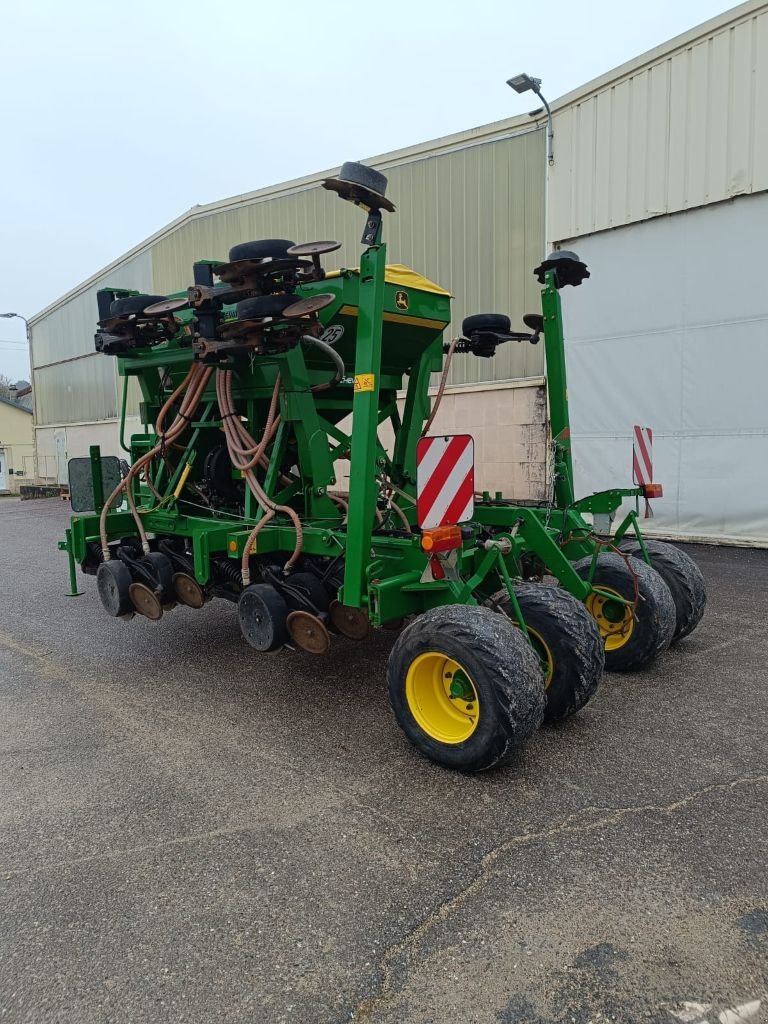 Direktsaatmaschine Türe ait John Deere 750 A, Gebrauchtmaschine içinde Lérouville (resim 4)