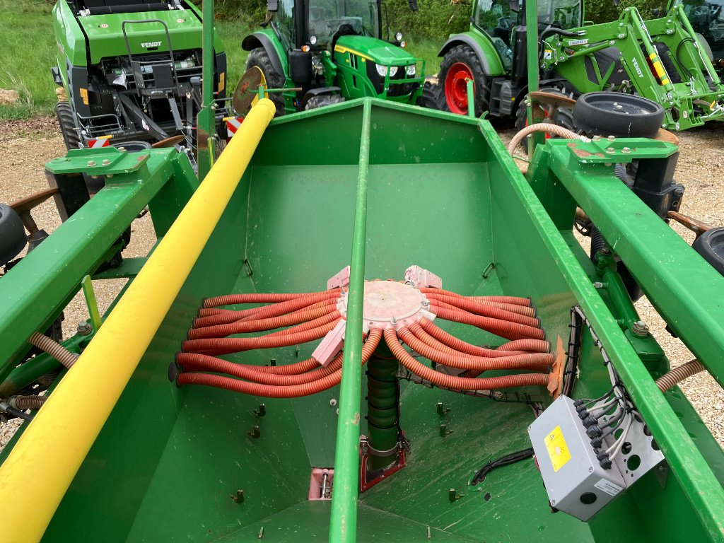 Direktsaatmaschine del tipo John Deere 750A 4 m, Gebrauchtmaschine en VIRECOURT (Imagen 7)
